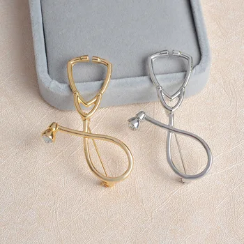 Broșe pentru Femei Medic Asistenta Stetoscop Brosa Medicale Bijuterii Email Pin Jachete din Denim cu Guler Insigna Pini Buton